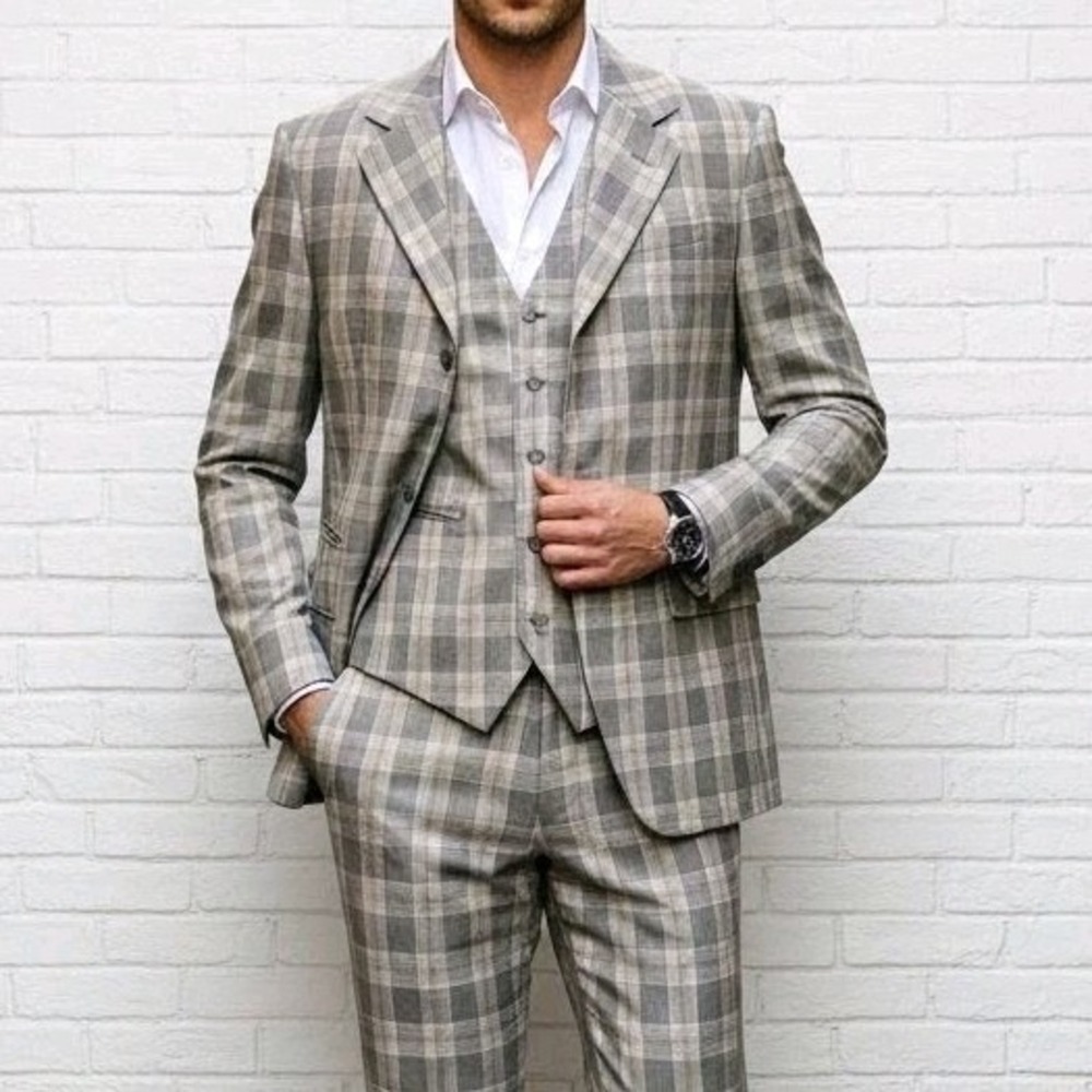 Men's Three-Piece Plaid Suit - Light Gray/Tan